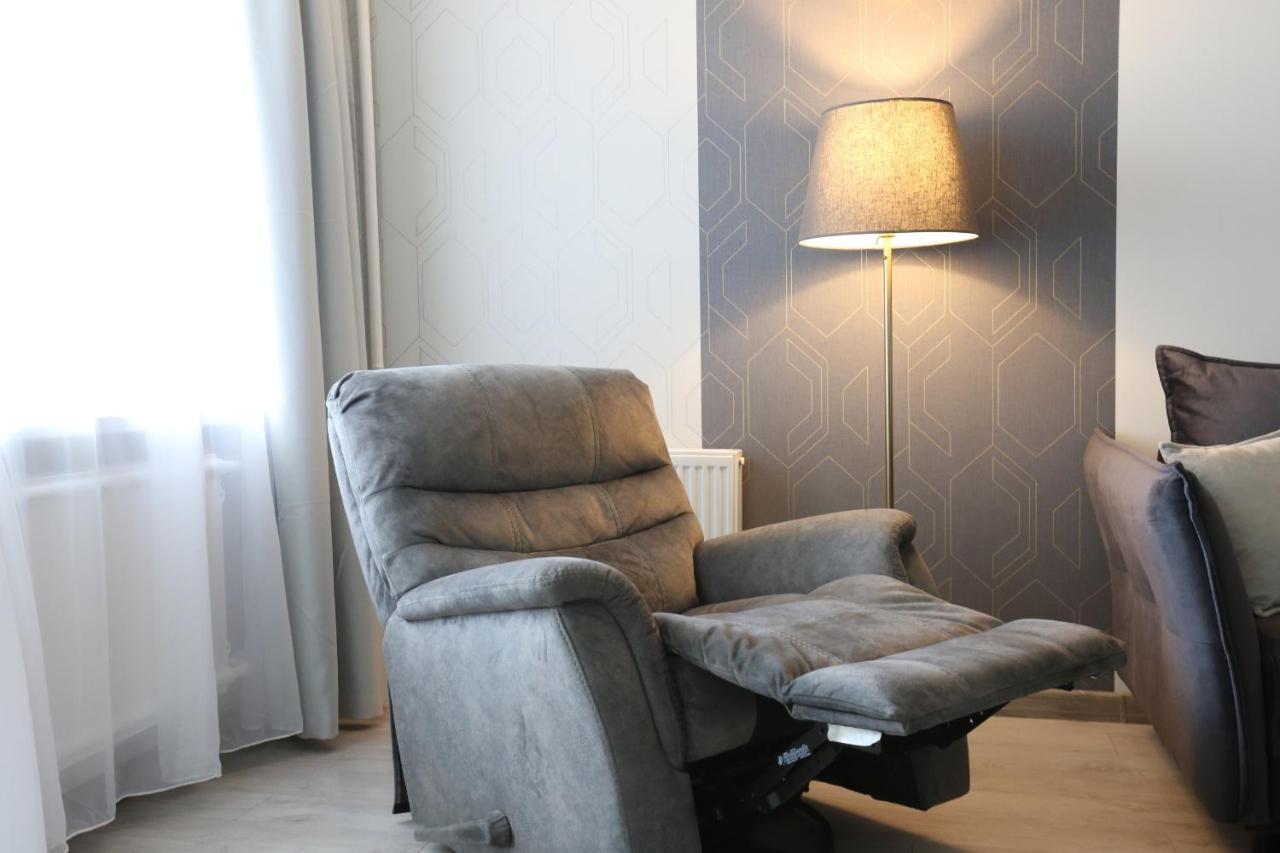Comfy 2 Room Apartment - Free Parking - 350Mbps Wifi - Netflix Kaunas Exteriör bild