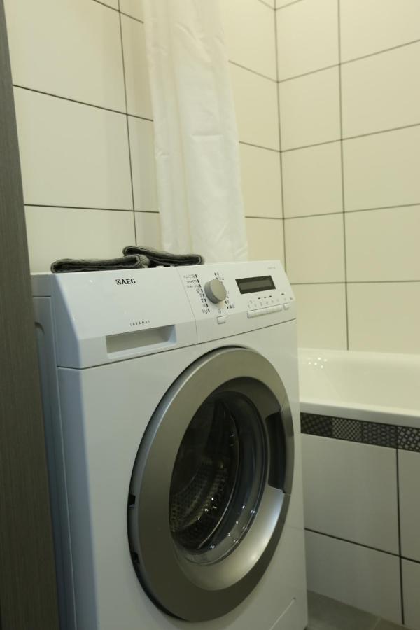 Comfy 2 Room Apartment - Free Parking - 350Mbps Wifi - Netflix Kaunas Exteriör bild
