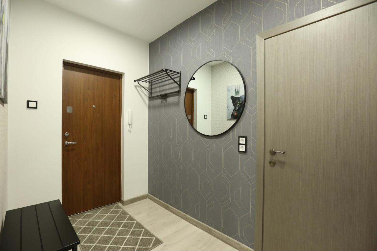 Comfy 2 Room Apartment - Free Parking - 350Mbps Wifi - Netflix Kaunas Exteriör bild